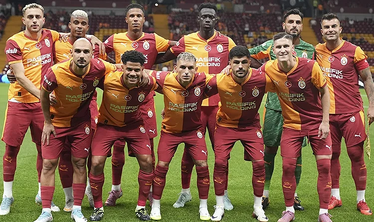 Galatasaray’ın derbi kadrosu açıklandı: Osimhen yok